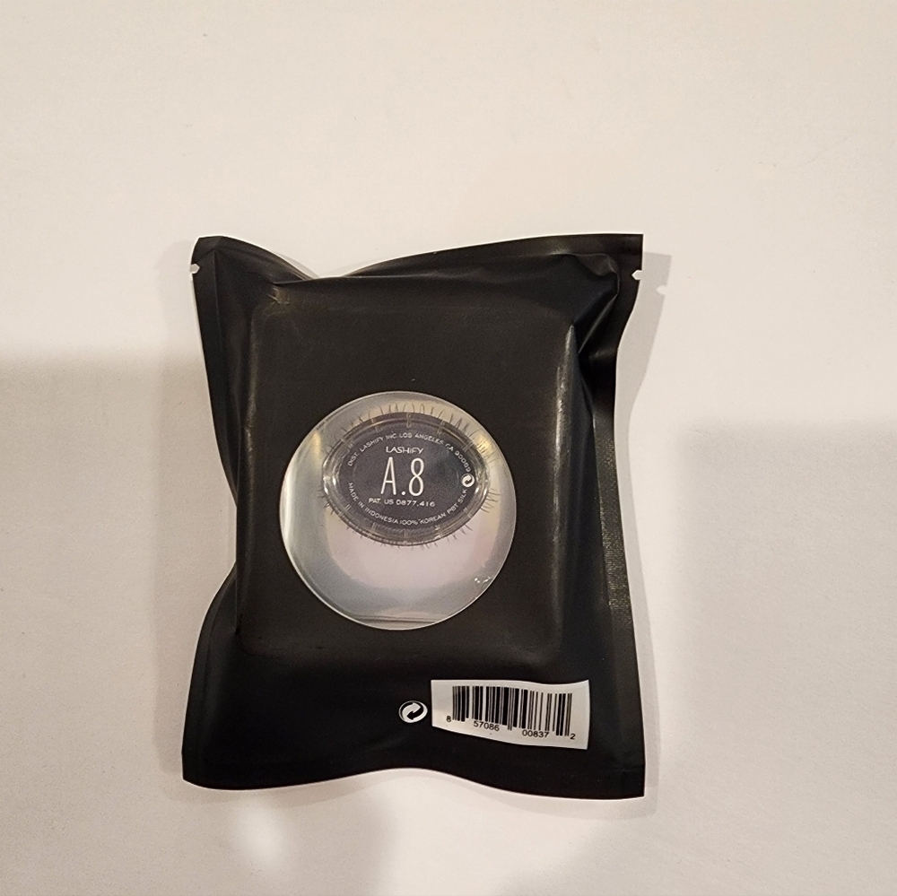 NEW! LASHIFY Single Gossamer A8 in Black, NIP